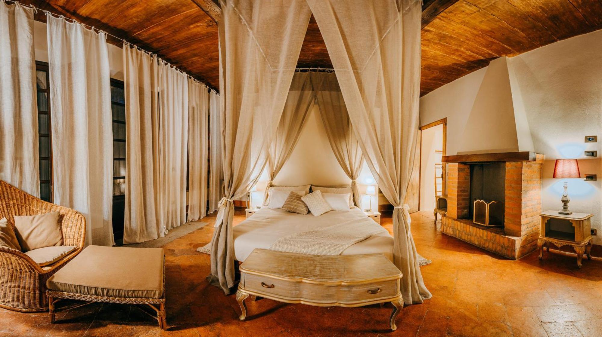 Castello Di Piovera Luaran gambar