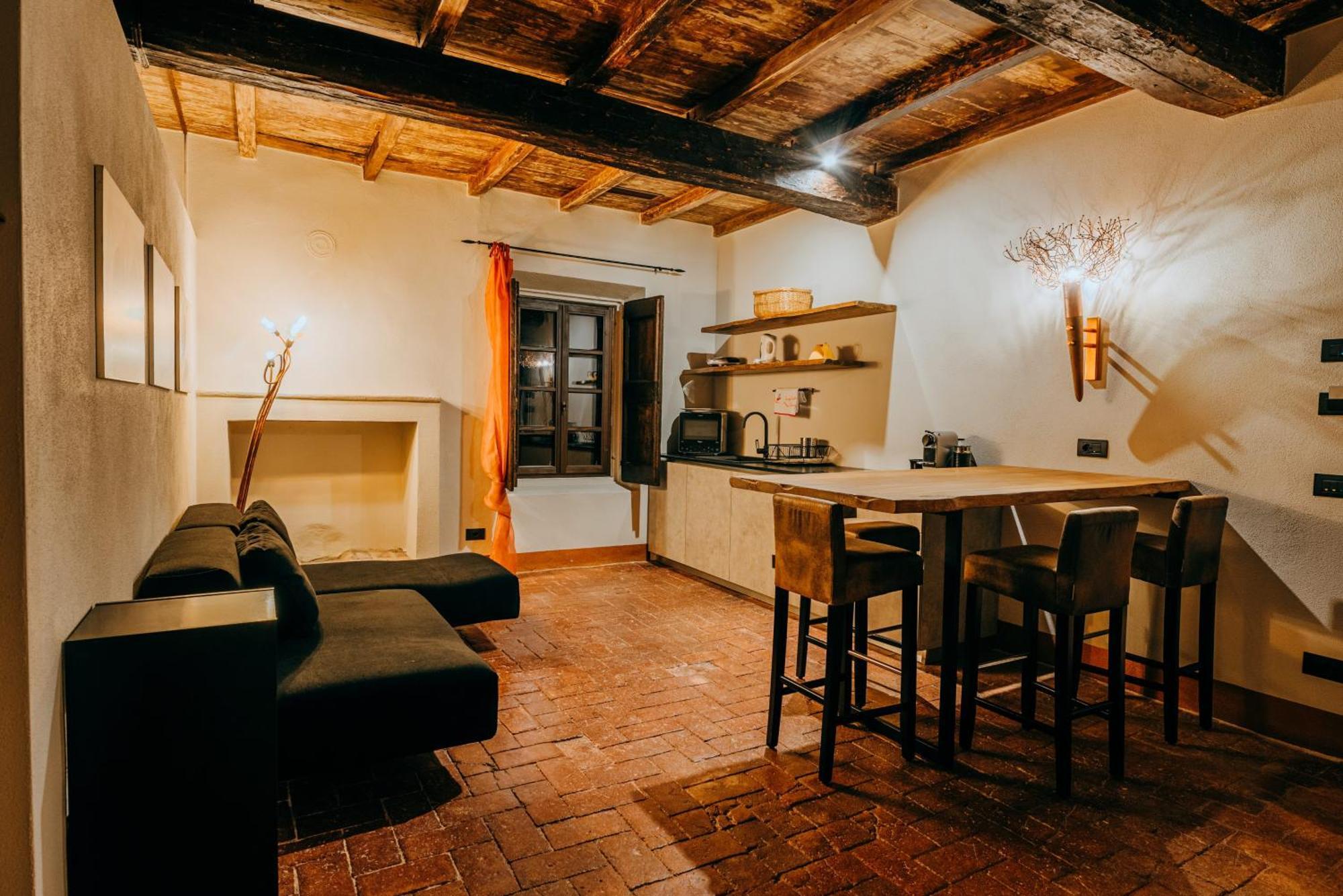 Castello Di Piovera Luaran gambar